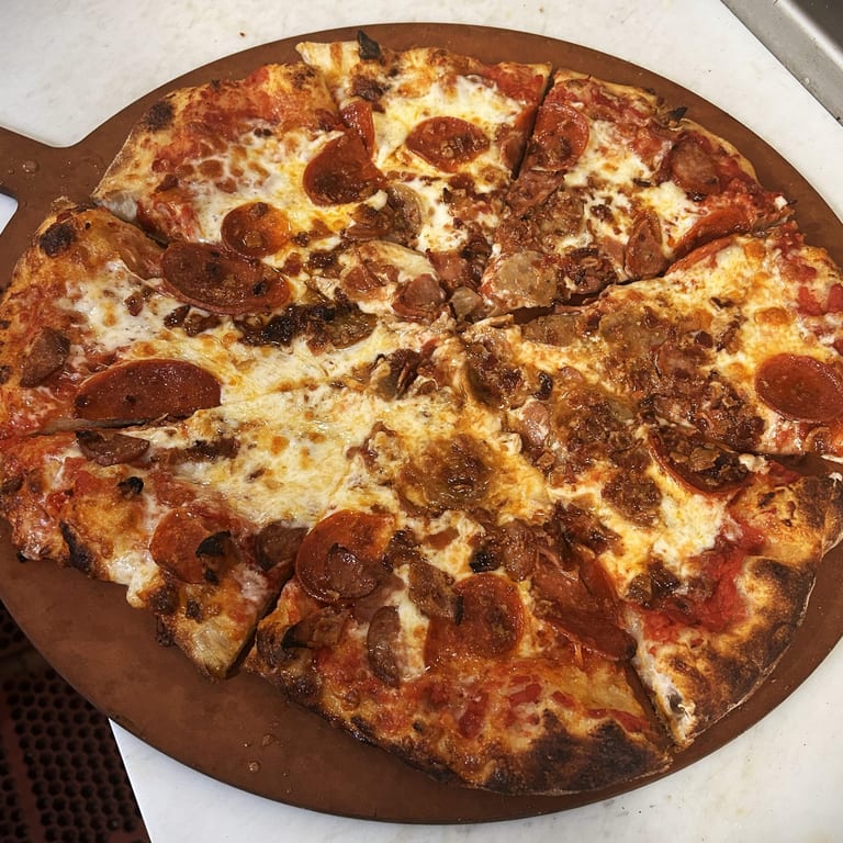 Savor Our Lunch Offerings